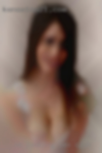 I'm sex club looking to fulfill sexual fantasies.
